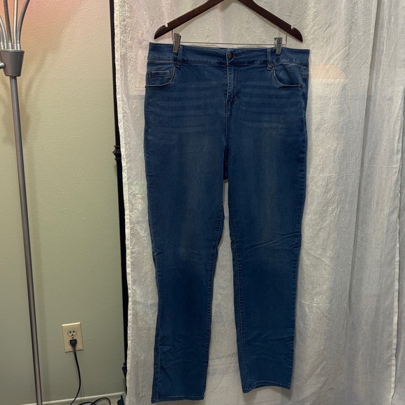 Avenue Women's Deep Blue Skinny Jeans - Picture 1 of 7